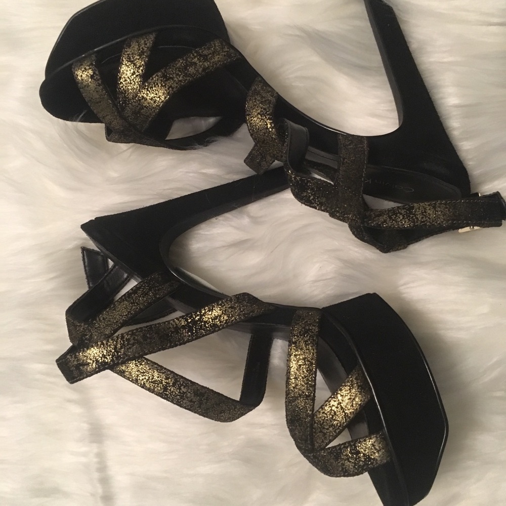 Calvin Klein Platform Heels Size 9 NWT